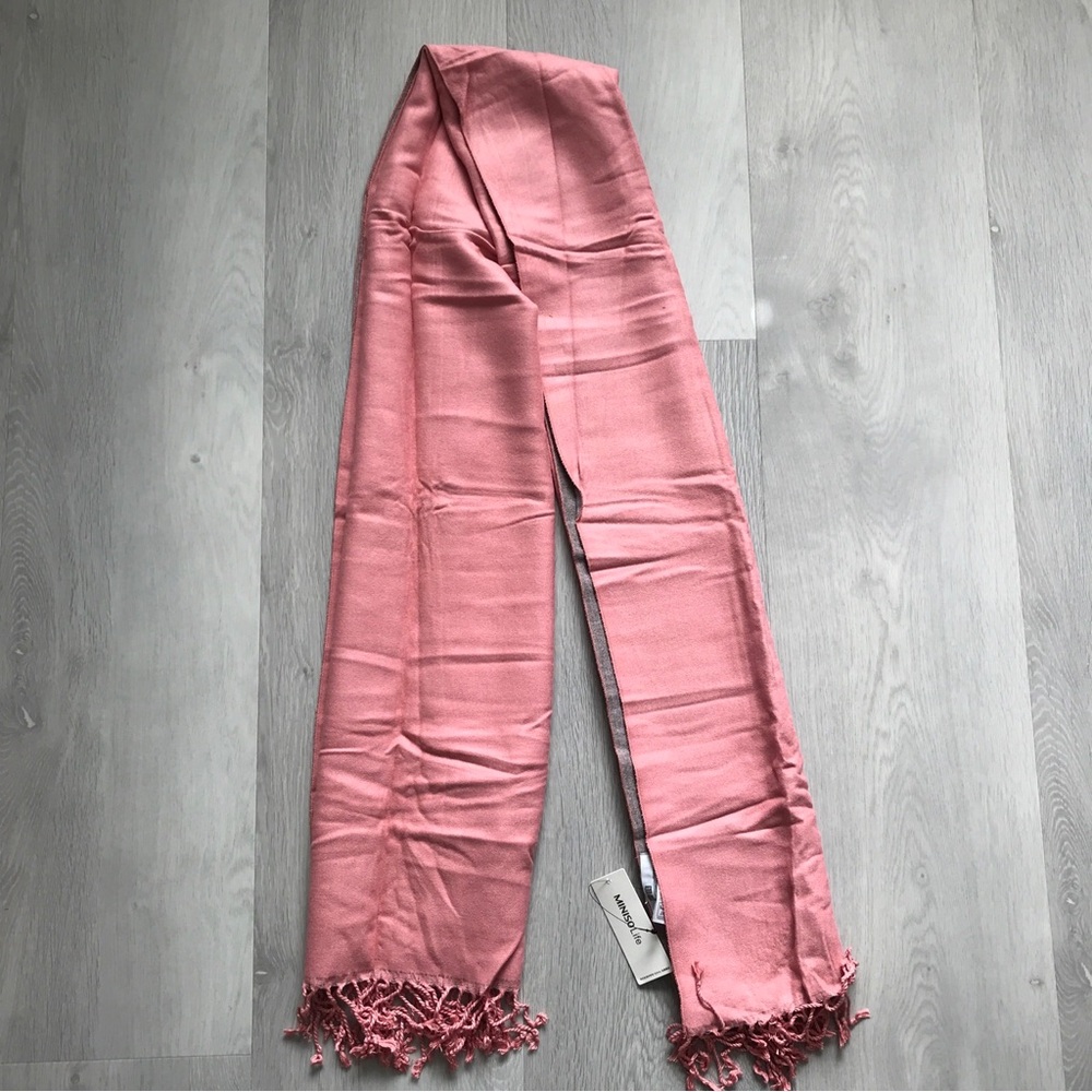 MINISO JAPAN PINK TAUPE RECTANGLE BLANKET SCARF NWT